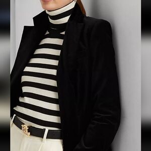 Lauren Ralph Lauren Black fitted Velvet Blazer size 4